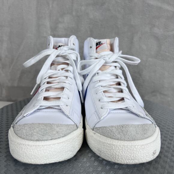 Nike Blazer Mid 77 Sneakers Mens 8.5 or Womens 10 Vintage Mismatched‎ Swoosh main image 8